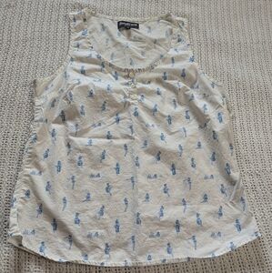 Betabrand Women's Medium Pin-up Model Pattern Sleeveless Henley Button Shirt